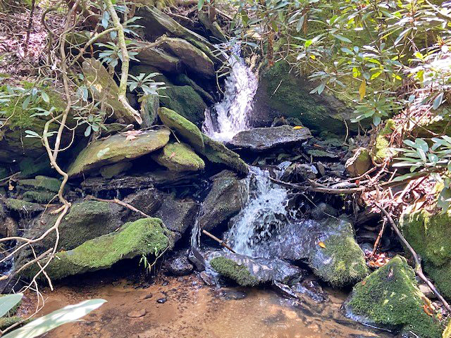 land with river or creek Lumpkin County