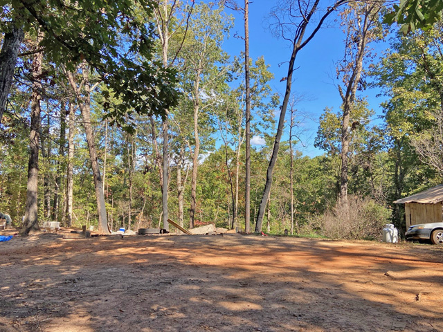 Unrestricted land Dahlonega