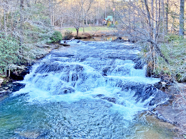 home with National Forest and waterfall for sale north Georgia